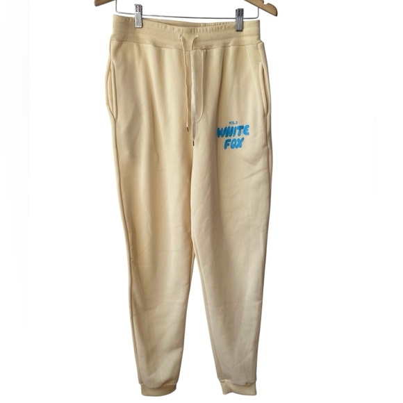 Sweatpants Amazon White Fox Vol 3 - Picture 1 of 12